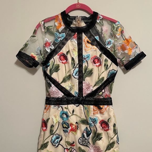 NWT Vone Catarina Floral Embroidered Dress Size XS - Picture 6 of 15